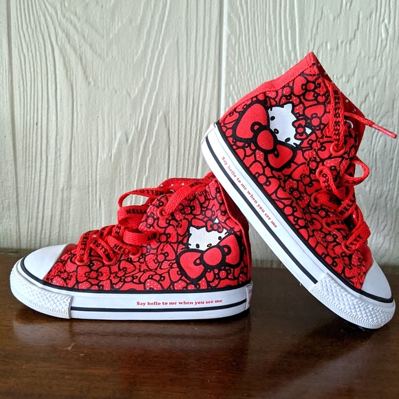 Converse Other - CONVERSE Chuck Taylor Hello Kitty